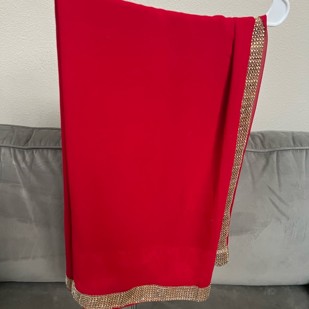 Red Sari - image 1